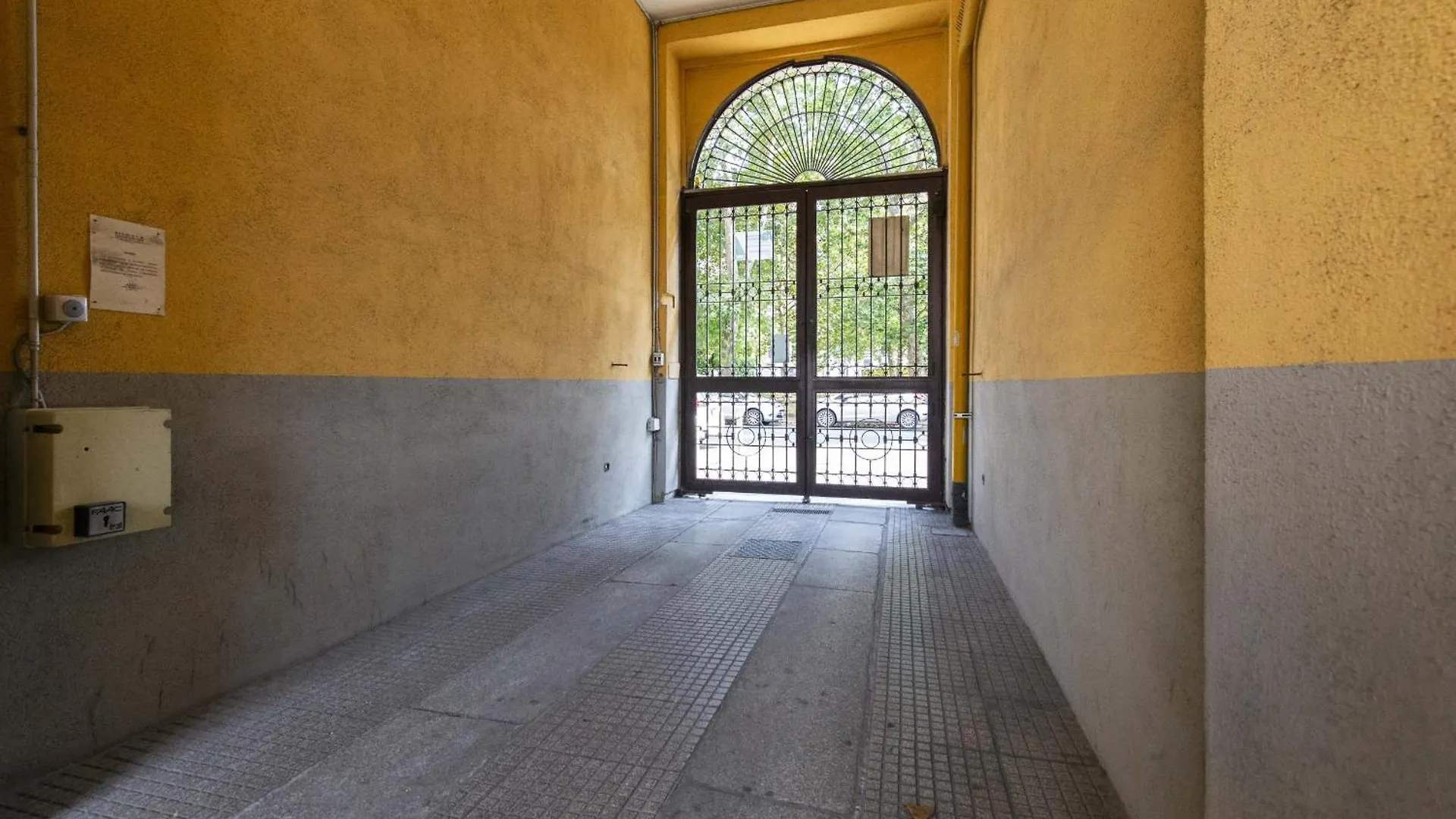 Apartament Cermenate 7 Mediolan