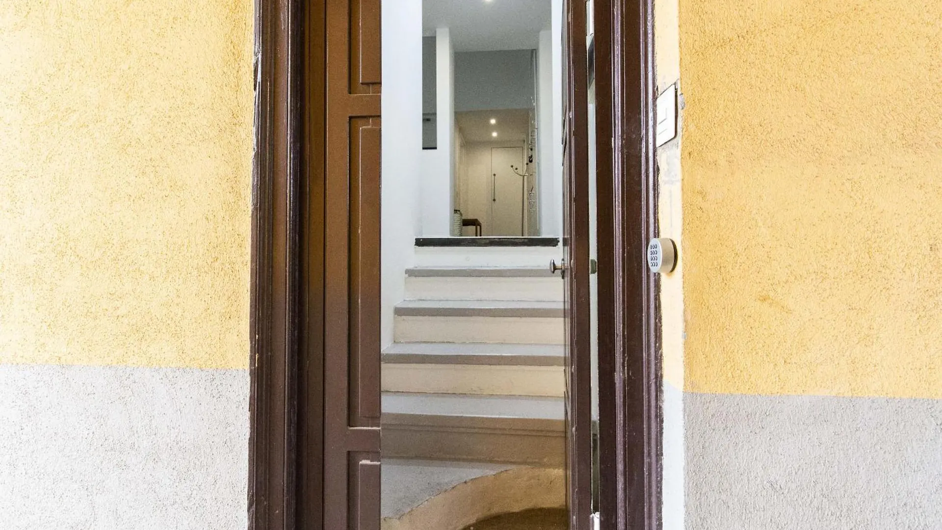 Apartament Cermenate 7 Mediolan